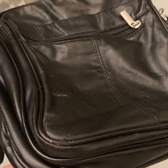 Black Cross body bag - Picture 7 of 8